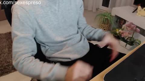 Snapshot of swetlittleboy4u chatting on October 2025 04:15:02 PM SwetLittleBoy4u online show from October 2025 04:15:02 PM