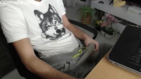 Snapshot of swetlittleboy4u chatting on November 2025 05:59:01 PM SwetLittleBoy4u online show from November 2025 05:59:01 PM