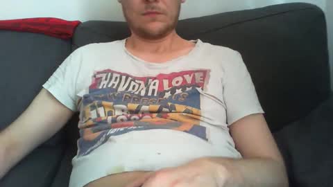 Snapshot of swim_696969 chatting on April 2026 02:41:01 PM M online show from April 2026 02:41:01 PM