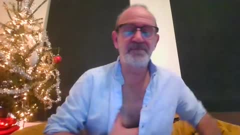 swimmi70 online show from January 2025 06:29:02 PM