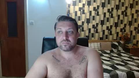 Snapshot of switchdomcouplee chatting on October 2025 03:57:02 PM Johnny and Annabelle online show from October 2025 03:57:02 PM