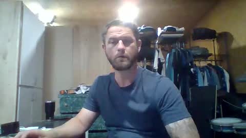 switchleg242 online show from April 2026 06:42:02 AM
