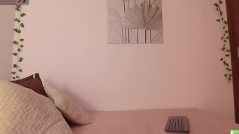 Helen  online show from April 2026 07:10:01 PM