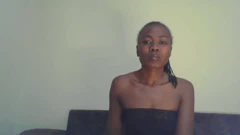 Snapshot of swtebony1 chatting on December 2024 10:14:02 PM ALICIA online show from December 2024 10:14:02 PM