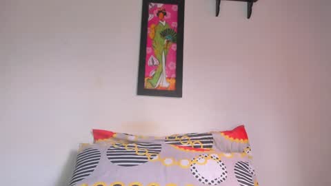 Lilly  online show from December 2024 08:23:01 PM