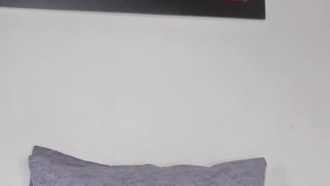 Lilly  online show from November 2025 07:37:01 PM