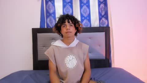 swwet_boy online show from December 2024 08:58:02 PM