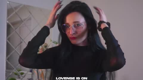 Sophie online show from October 2025 11:21:01 AM