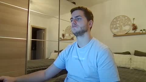 syl092 online show from January 2026 04:09:02 PM