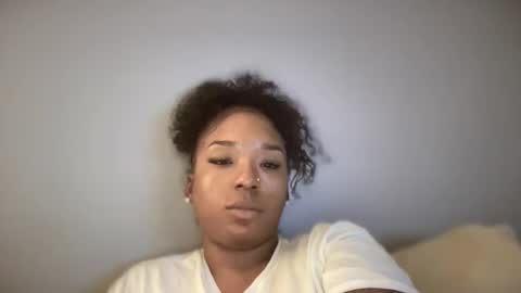 Snapshot of sylenaxrose chatting on October 2025 06:58:02 AM Sylena online show from October 2025 06:58:02 AM