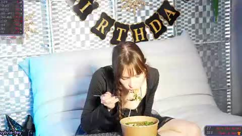 Snapshot of sylvie_fey chatting on August 2026 03:39:01 AM Sylvie online show from August 2026 03:39:01 AM