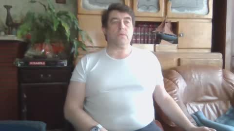 sympa_trique online show from December 2024 11:40:01 AM