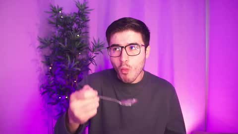 t0ny_wylie online show from November 2025 11:32:02 AM