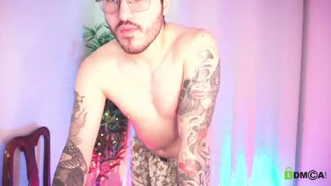 Snapshot of t0ny_wylie chatting on July 2026 10:17:02 AM t0ny_wylie online show from July 2026 10:17:02 AM
