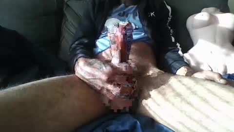 Snapshot of t2thaj1313 chatting on September 2025 12:05:01 PM MR BIG online show from September 2025 12:05:01 PM