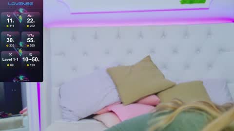 Arianna online show from December 2024 07:07:02 PM