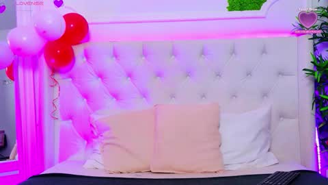 Arianna online show from February 2026 01:18:01 PM