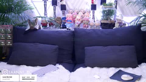 TAANNI online show from October 2025 06:16:02 PM