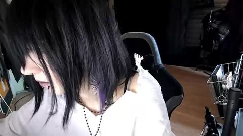 Lina online show from February 2026 11:19:01 AM