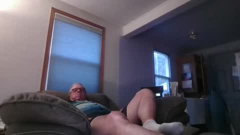 tacrunner66_ online show from May 2026 03:11:02 AM