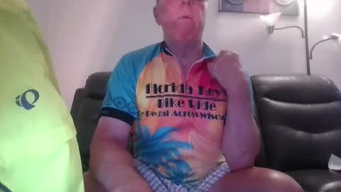tacrunner66_ online show from May 2026 01:51:01 PM