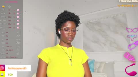 Snapshot of tahira_21 chatting on January 2025 10:53:02 PM Tahira online show from January 2025 10:53:02 PM