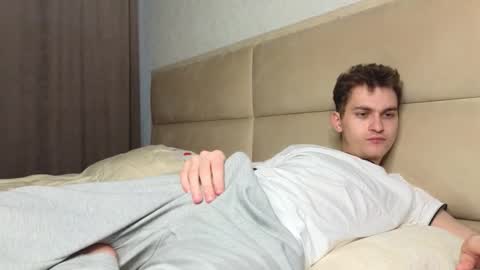 Alex online show from January 2026 02:15:01 AM