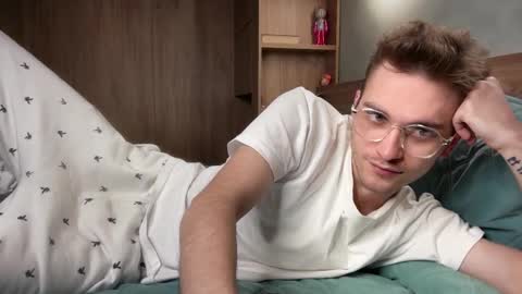 Alex online show from February 2026 03:11:01 AM