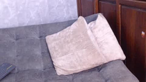 Tairon Tucke online show from February 2025 12:09:01 AM