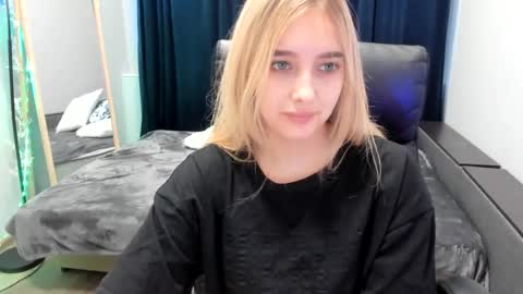 Snapshot of taisia_hot chatting on July 2026 08:01:02 AM Taisia online show from July 2026 08:01:02 AM