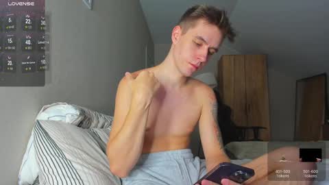 Snapshot of taisonbrownx chatting on February 2025 06:44:01 PM Taison online show from February 2025 06:44:01 PM