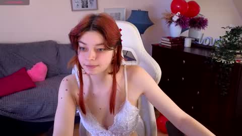 Snapshot of taissa_farmiga chatting on February 2025 06:11:02 AM Lizzy online show from February 2025 06:11:02 AM