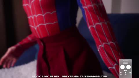 Snapshot of taitehambelton chatting on October 2025 02:20:01 AM Mia online show from October 2025 02:20:01 AM