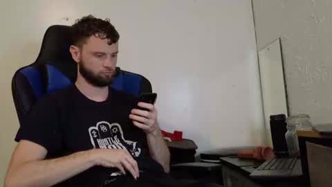 Snapshot of talenjames chatting on November 2025 08:33:02 PM Talen James online show from November 2025 08:33:02 PM