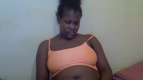 Snapshot of taliah254 chatting on February 2025 12:05:02 PM taliah254 online show from February 2025 12:05:02 PM