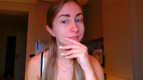  Kira  online show from November 2025 06:25:02 AM