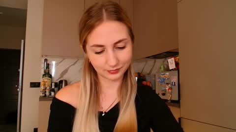  Kira  online show from February 2026 12:38:01 PM