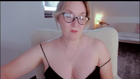 tallinnlove online show from June 2026 11:13:01 AM