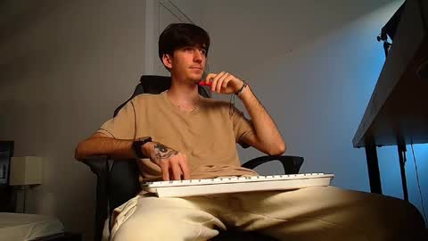 talonwilde online show from September 2025 05:19:02 AM