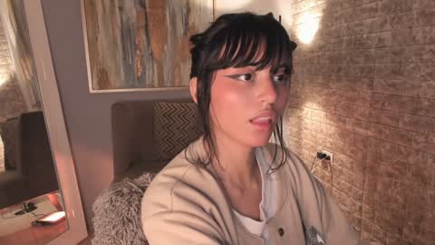 Snapshot of tamara_aluna chatting on December 2024 06:20:02 PM Tami online show from December 2024 06:20:02 PM