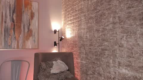 Snapshot of tamara_aluna chatting on January 2025 12:42:01 PM Tami online show from January 2025 12:42:01 PM