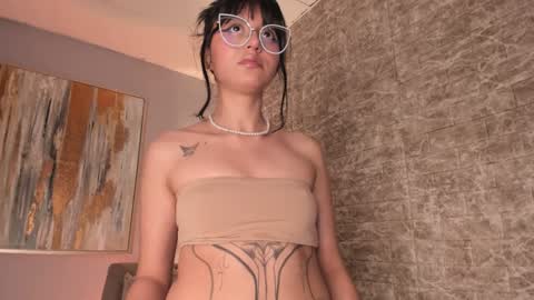 Snapshot of tamara_aluna chatting on January 2025 03:54:02 PM Tami online show from January 2025 03:54:02 PM