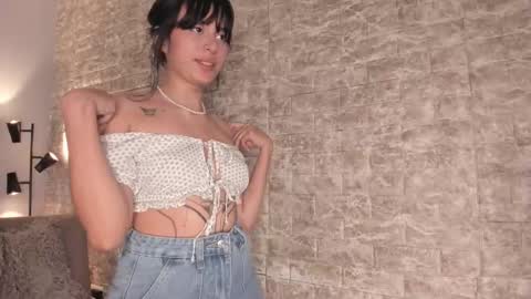 Snapshot of tamara_aluna chatting on February 2025 06:35:01 PM Tami online show from February 2025 06:35:01 PM
