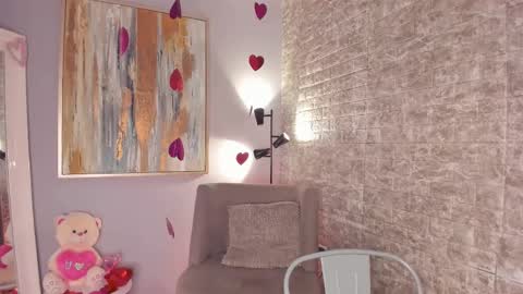 Snapshot of tamara_aluna chatting on February 2025 12:38:02 PM Tami online show from February 2025 12:38:02 PM