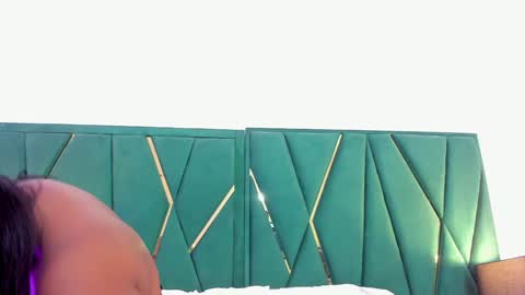 Snapshot of tamara_myller1 chatting on January 2025 12:31:01 PM Tamara online show from January 2025 12:31:01 PM