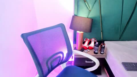 Tamara  online show from April 2026 12:31:01 PM