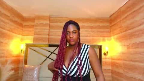 Snapshot of tamara_r_ chatting on October 2025 09:04:02 PM Tamara online show from October 2025 09:04:02 PM