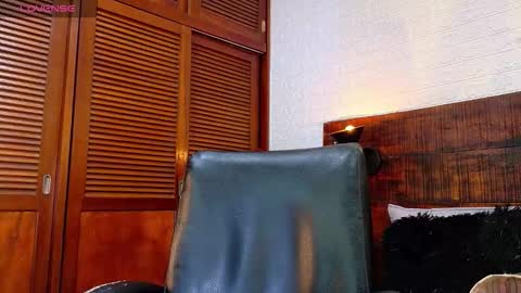    online show from October 2025 09:48:02 AM