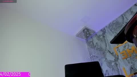 Snapshot of tamara_sex7 chatting on February 2025 01:04:02 AM T A M A R A online show from February 2025 01:04:02 AM