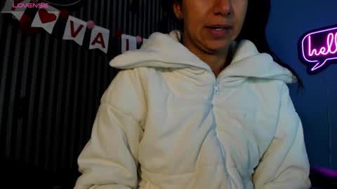 Tamy  online show from February 2025 12:48:01 PM